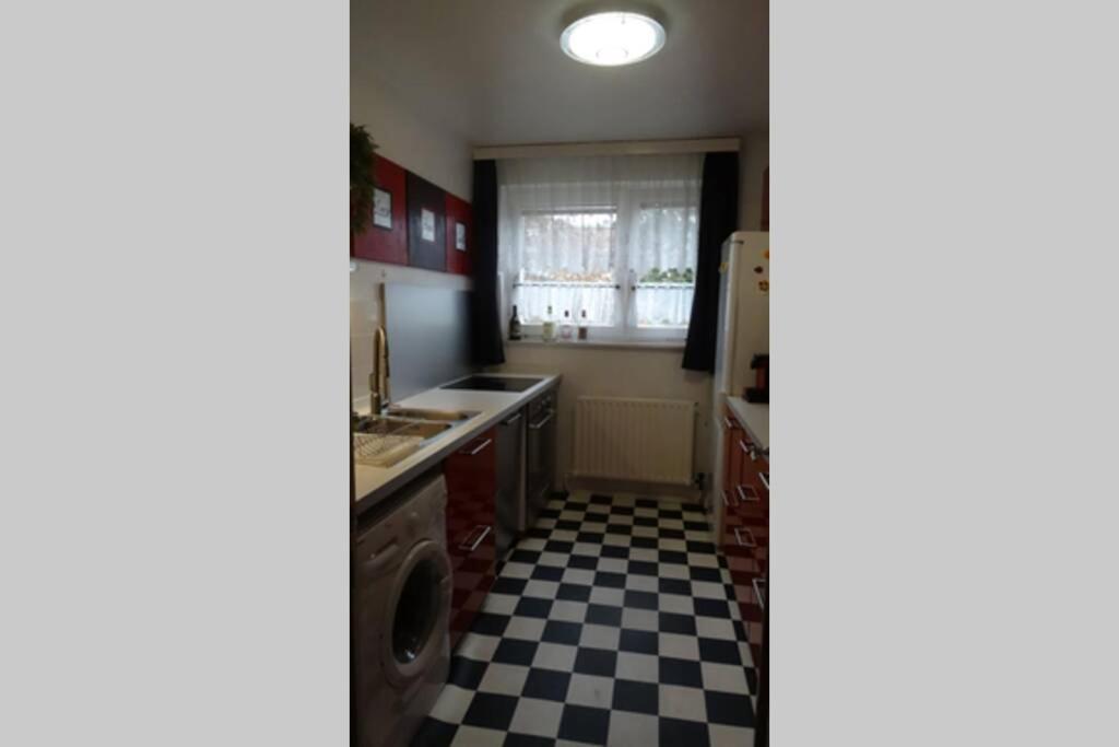 Schoene, Ruhige Wohnung In Berlin-Steglitz Buitenkant foto