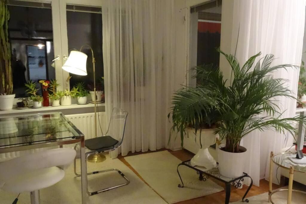 Schoene, Ruhige Wohnung In Berlin-Steglitz Buitenkant foto